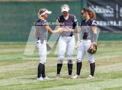Thumbnail 3 in Bellevue East vs. Blair photogallery.