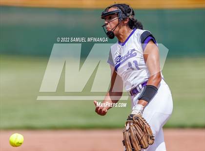 Thumbnail 1 in Bellevue East vs. Blair photogallery.