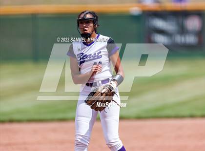 Thumbnail 2 in Bellevue East vs. Blair photogallery.