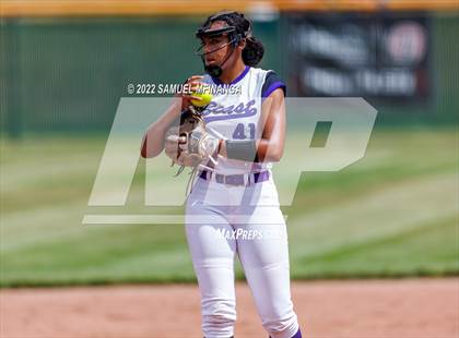 Thumbnail 1 in Bellevue East vs. Blair photogallery.