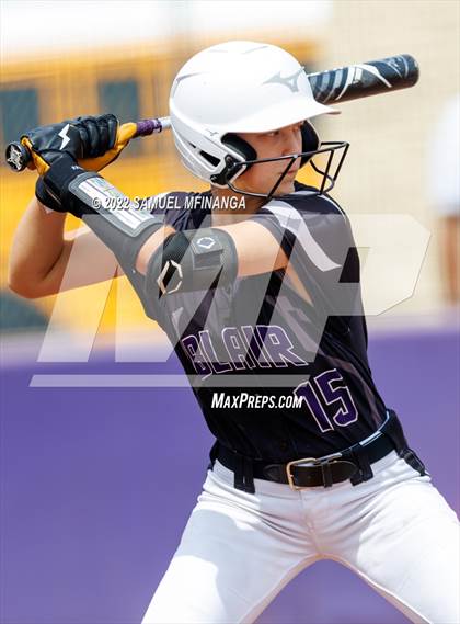 Thumbnail 1 in Bellevue East vs. Blair photogallery.