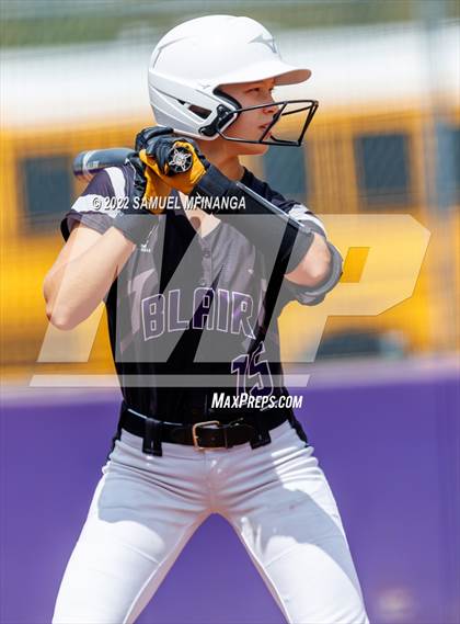 Thumbnail 2 in Bellevue East vs. Blair photogallery.
