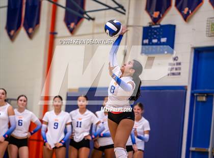 Thumbnail 3 in Moorpark @ Westlake photogallery.