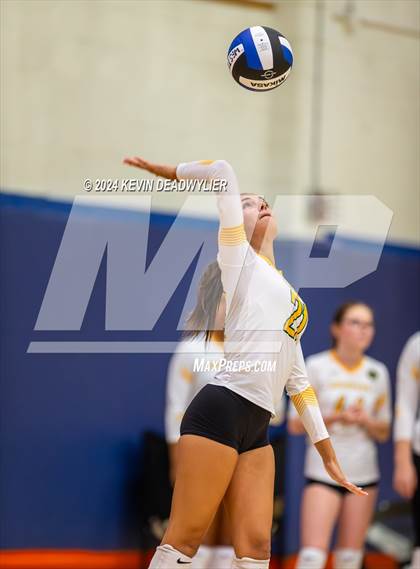 Thumbnail 3 in Moorpark @ Westlake photogallery.