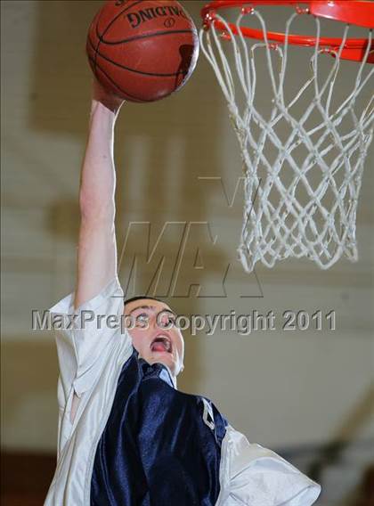 Thumbnail 3 in Sacred Heart Prep @ Carlmont photogallery.