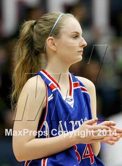 Thumbnail 3 in Carondelet vs. Clayton Valley Charter (CIF NCS D2 Final) photogallery.