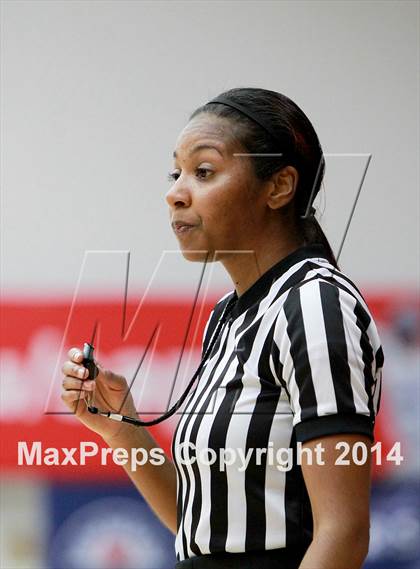 Thumbnail 1 in Carondelet vs. Clayton Valley Charter (CIF NCS D2 Final) photogallery.