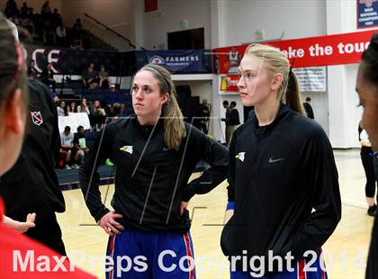 Thumbnail 1 in Carondelet vs. Clayton Valley Charter (CIF NCS D2 Final) photogallery.