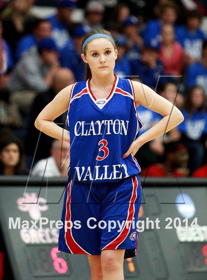 Thumbnail 3 in Carondelet vs. Clayton Valley Charter (CIF NCS D2 Final) photogallery.
