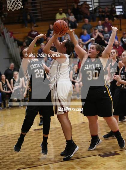 Thumbnail 1 in East Robertson vs Santa Fe (TSSAA 1A Quarterfinal) photogallery.
