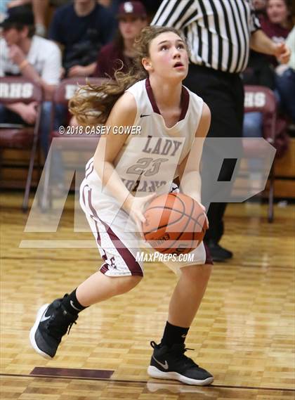 Thumbnail 3 in East Robertson vs Santa Fe (TSSAA 1A Quarterfinal) photogallery.