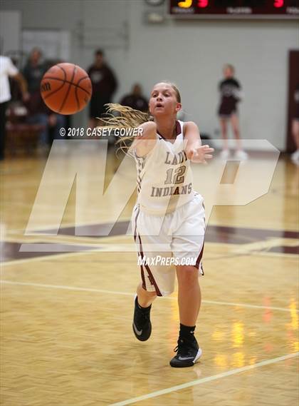 Thumbnail 3 in East Robertson vs Santa Fe (TSSAA 1A Quarterfinal) photogallery.