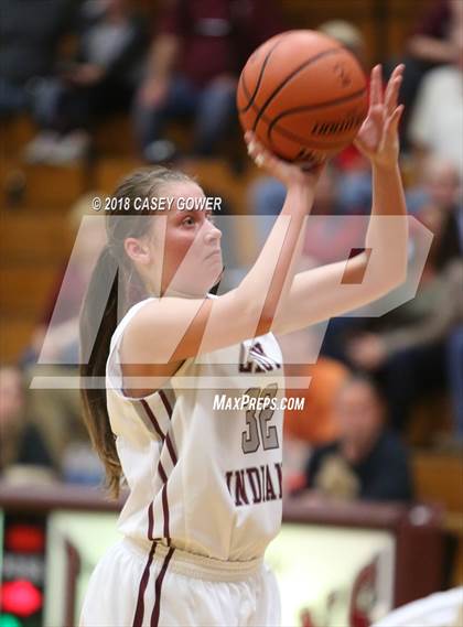 Thumbnail 1 in East Robertson vs Santa Fe (TSSAA 1A Quarterfinal) photogallery.