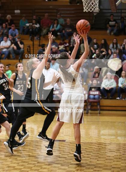 Thumbnail 1 in East Robertson vs Santa Fe (TSSAA 1A Quarterfinal) photogallery.
