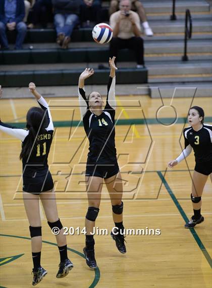 Thumbnail 3 in Schaumburg @ Fremd photogallery.