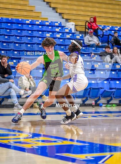 Thumbnail 2 in Junction City vs Greene County Tech (Ultimate Auto Tournament) photogallery.