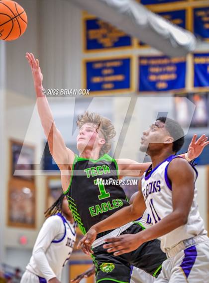 Thumbnail 3 in Junction City vs Greene County Tech (Ultimate Auto Tournament) photogallery.