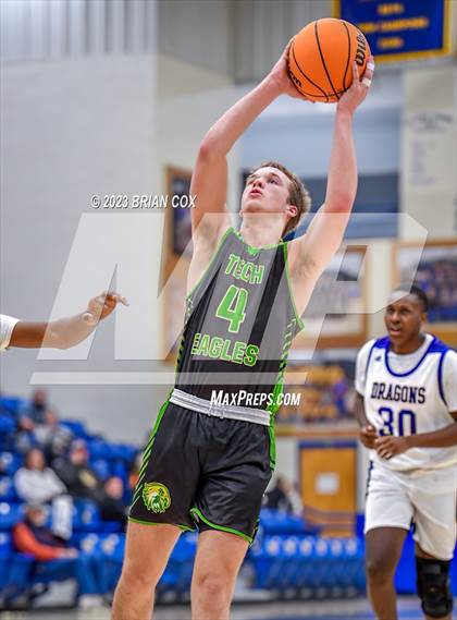 Thumbnail 1 in Junction City vs Greene County Tech (Ultimate Auto Tournament) photogallery.