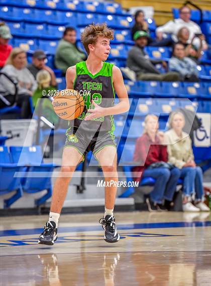Thumbnail 2 in Junction City vs Greene County Tech (Ultimate Auto Tournament) photogallery.