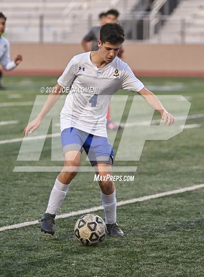 Thumbnail 3 in Lee vs MacArthur [Douglas] photogallery.