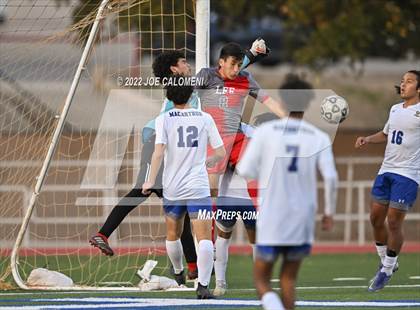 Thumbnail 3 in Lee vs MacArthur [Douglas] photogallery.