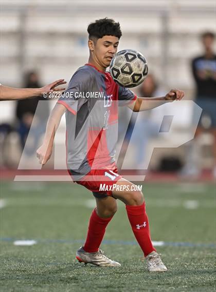 Thumbnail 2 in Lee vs MacArthur [Douglas] photogallery.