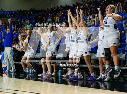 Thumbnail 2 in Lamar vs Bergman (AAA 3A State Final) photogallery.