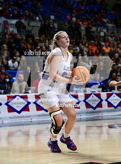 Thumbnail 2 in Lamar vs Bergman (AAA 3A State Final) photogallery.