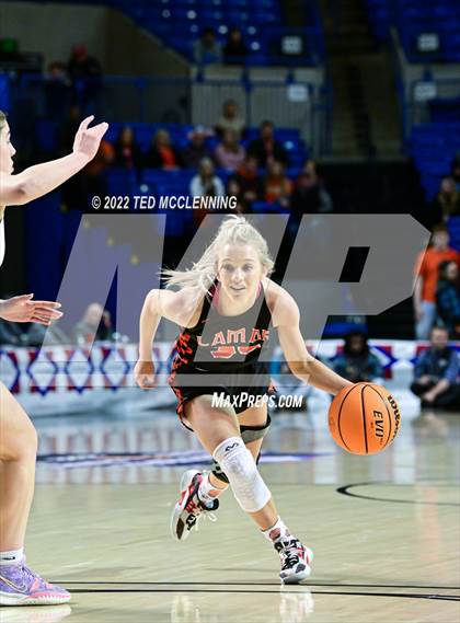 Thumbnail 2 in Lamar vs Bergman (AAA 3A State Final) photogallery.