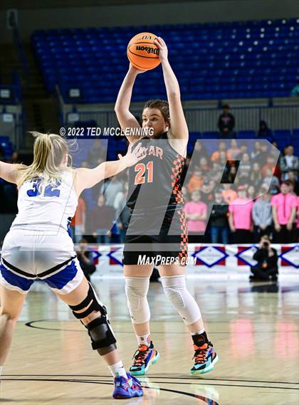 Thumbnail 1 in Lamar vs Bergman (AAA 3A State Final) photogallery.