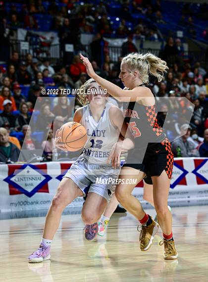 Thumbnail 3 in Lamar vs Bergman (AAA 3A State Final) photogallery.