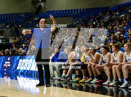 Thumbnail 2 in Lamar vs Bergman (AAA 3A State Final) photogallery.