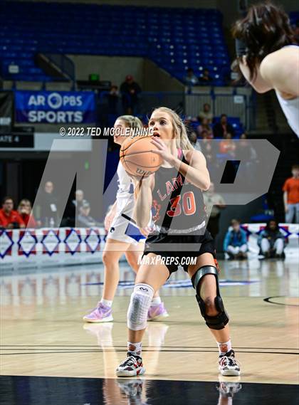 Thumbnail 1 in Lamar vs Bergman (AAA 3A State Final) photogallery.