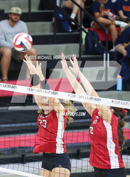 Thumbnail 3 in Wakeland @ Lovejoy photogallery.