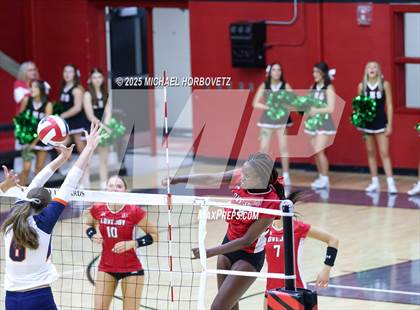 Thumbnail 3 in Wakeland @ Lovejoy photogallery.