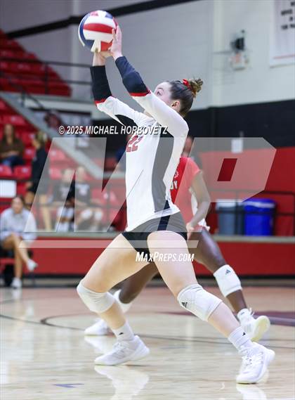 Thumbnail 3 in Wakeland @ Lovejoy photogallery.