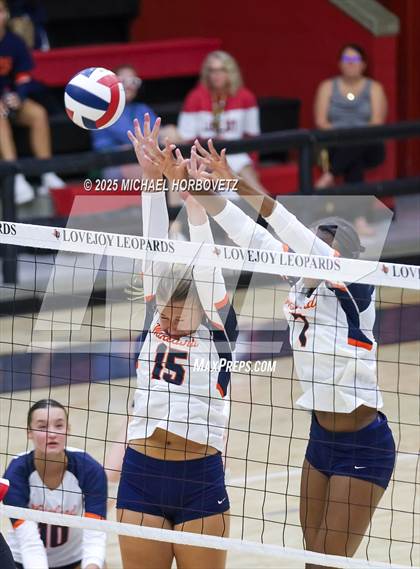 Thumbnail 3 in Wakeland @ Lovejoy photogallery.