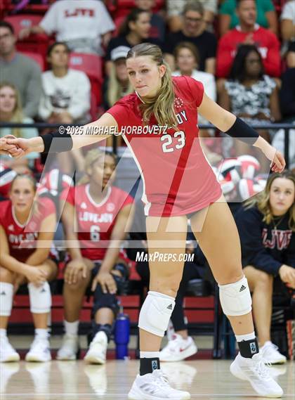 Thumbnail 1 in Wakeland @ Lovejoy photogallery.