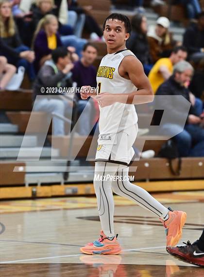 Thumbnail 3 in Denver East vs Thomas Jefferson photogallery.