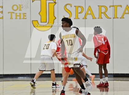 Thumbnail 3 in Denver East vs Thomas Jefferson photogallery.