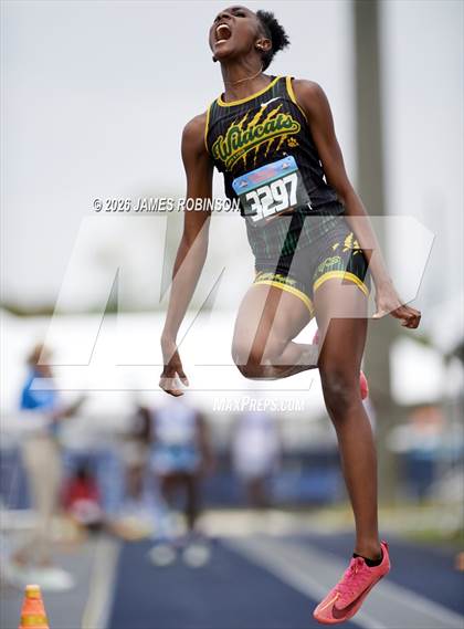 Thumbnail 1 in FHSAA Class 4A Final (Long Jump) photogallery.