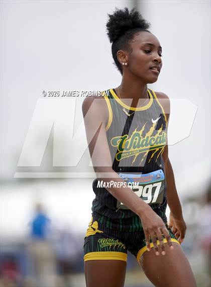 Thumbnail 1 in FHSAA Class 4A Final (Long Jump) photogallery.