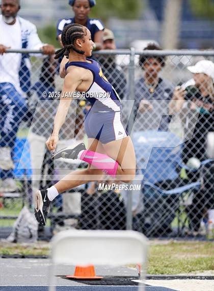 Thumbnail 1 in FHSAA Class 4A Final (Long Jump) photogallery.