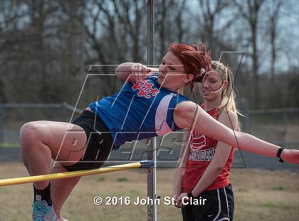 Thumbnail 1 in Warren County vs. Coffee County Central photogallery.