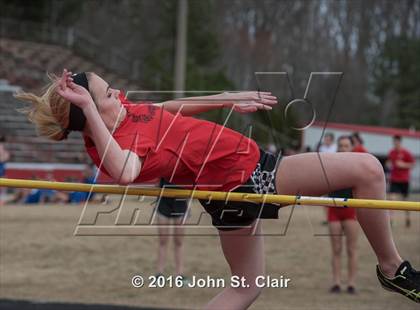 Thumbnail 3 in Warren County vs. Coffee County Central photogallery.