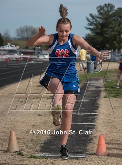 Thumbnail 2 in Warren County vs. Coffee County Central photogallery.