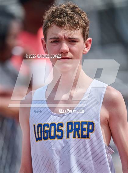 Thumbnail 1 in Northland Christian Relays (400M) photogallery.
