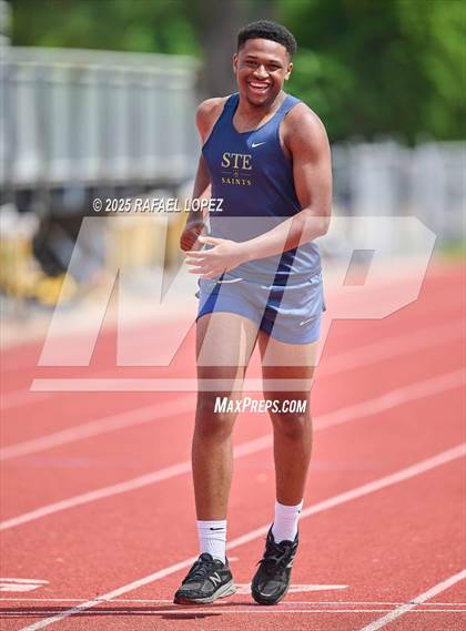Thumbnail 3 in Northland Christian Relays (400M) photogallery.