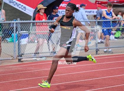 Thumbnail 2 in Northland Christian Relays (400M) photogallery.