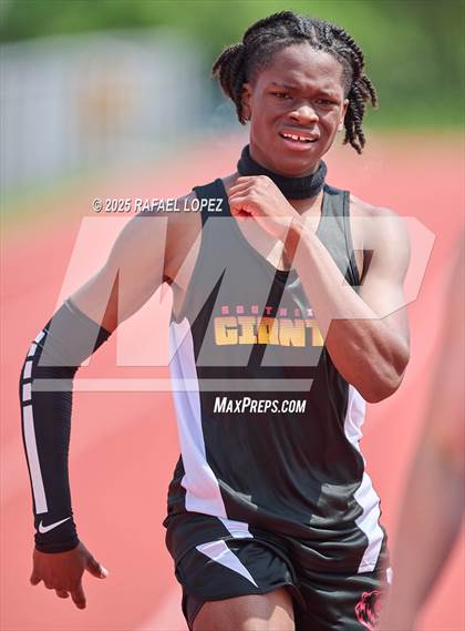 Thumbnail 3 in Northland Christian Relays (400M) photogallery.